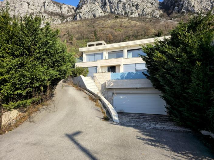 Image No.3-Villa à vendre à Budva