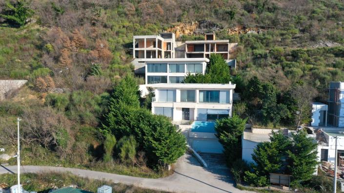 Image No.1-Villa à vendre à Budva