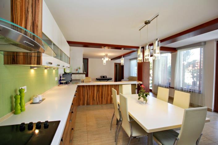 Image No.4-Maison de 5 chambres à vendre à Dobre Vode