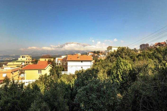 Image No.11-3 Bed House for sale