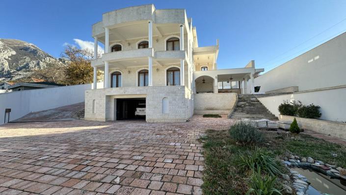 Image No.3-3 Bed Villa for sale