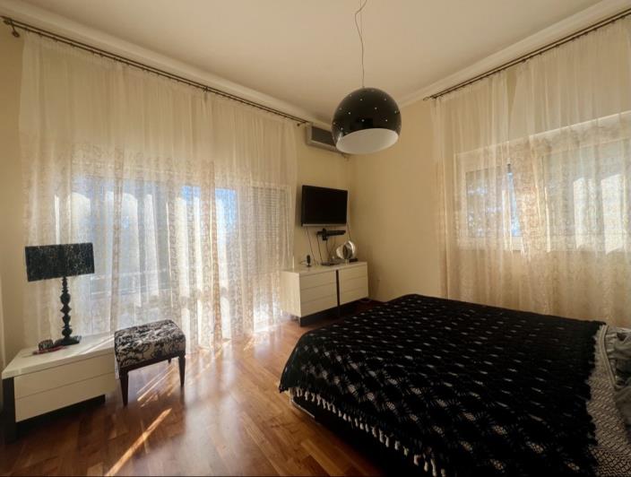 Image No.3-Maison de 4 chambres à vendre à Bar