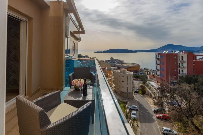 Image No.1-2 Bed Penthouse for sale