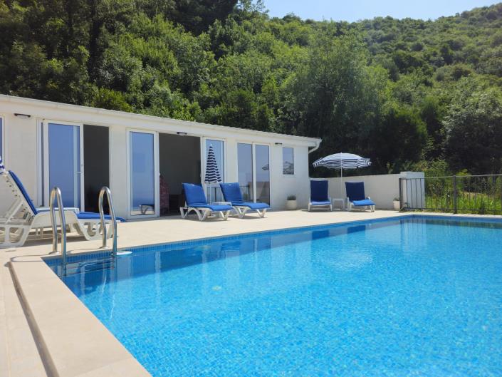 Image No.17-Villa de 4 chambres à vendre à Budva