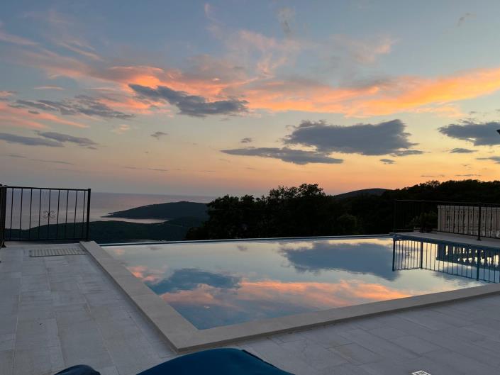 Image No.19-Villa de 4 chambres à vendre à Budva