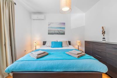 12735-stan-u-Prcanj--13-_1200x800