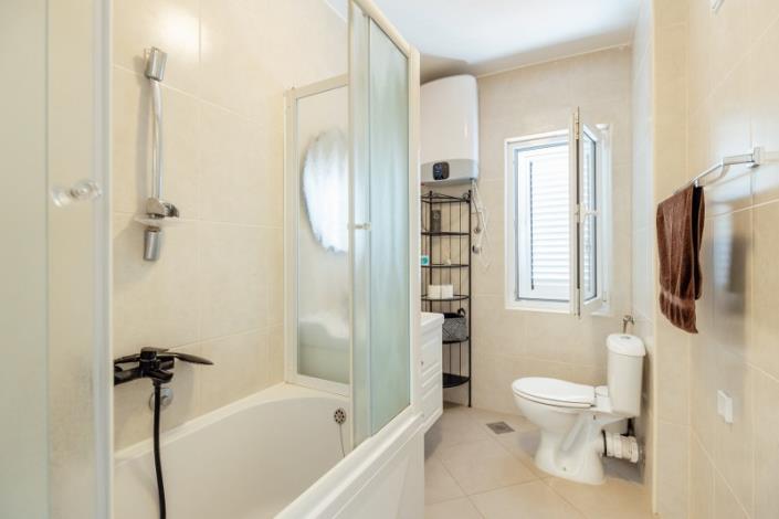 Image No.19-3 Bed Apartment for sale