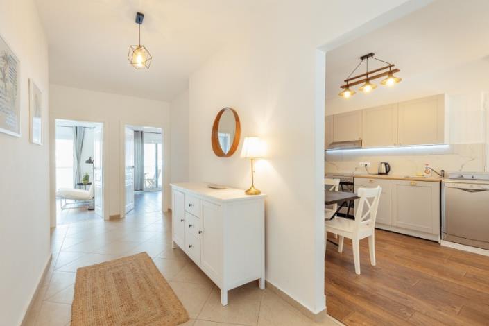 Image No.21-3 Bed Apartment for sale