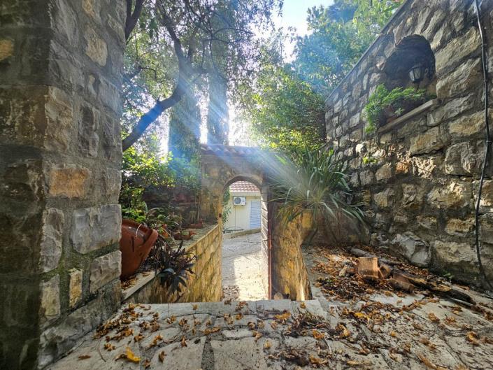 Image No.4-Maison de 3 chambres à vendre à Budva