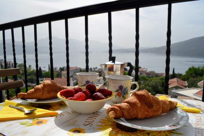 Image No.1-Appartement de 2 chambres à vendre à Ðenovici