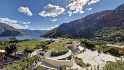 14177-Apartment-with-excellent-views-Morinj--21-