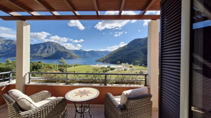 Image No.1-Appartement de 1 chambre à vendre à Kotor