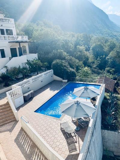 Image No.19-2 Bed Apartment for sale