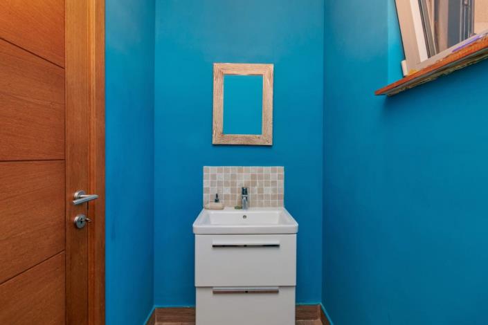 Image No.7-2 Bed House for sale