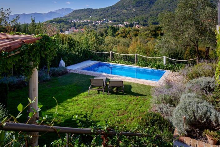 Image No.17-2 Bed House for sale