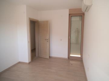 Kvartiri-v-novom-dome-v-Becici-12431--1-