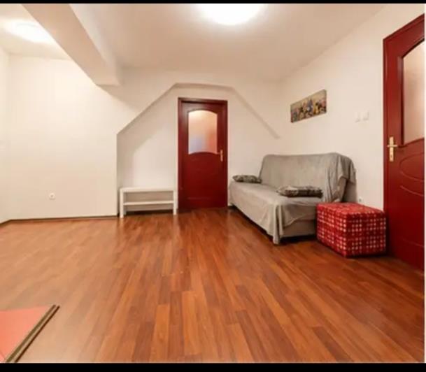 Image No.9-3 Bed Apartment for sale