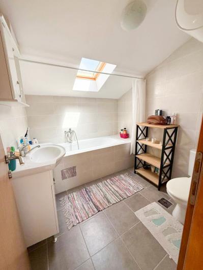Image No.11-3 Bed Apartment for sale