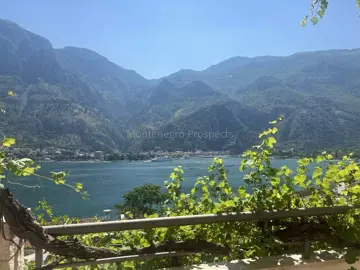 two_bedroom_apartment_with_excellent_sea_views_kotor_13855-jpg