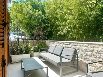 14188_modern_apartment_in_tivat_16-jpeg