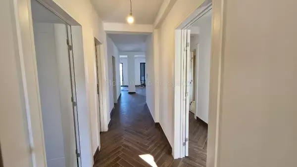 Image No.9-3 Bed Apartment for sale
