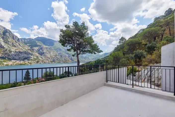 Image No.4-5 Bed Villa for sale