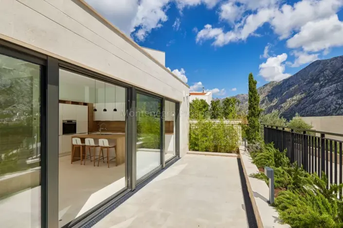 Image No.17-5 Bed Villa for sale