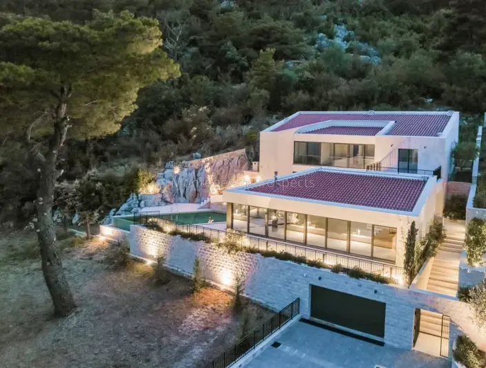 Image No.19-5 Bed Villa for sale