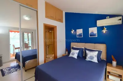 comfortable_two-bedroom_apartment_on_the_waterfront_in_stoliv_kotor_13829_5-jpg