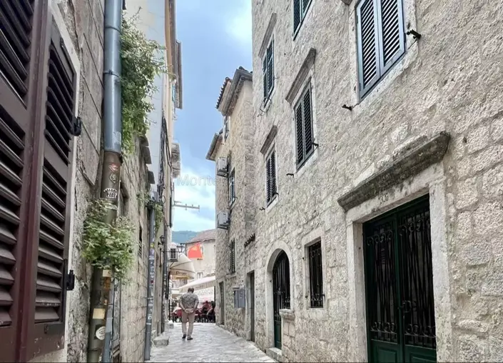 Image No.11-Appartement de 1 chambre à vendre à Kotor