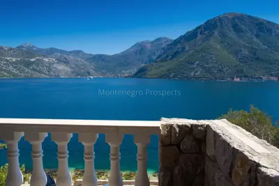 spacious_villa_for_sale_1_of_1-46-jpg