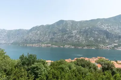 two-bedroom_apartment_with_sea_views_in_prcanj_kotor_bay_13854_13-jpeg