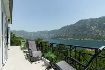 two-bedroom_apartment_with_sea_views_in_prcanj_kotor_bay_13854_14-jpeg