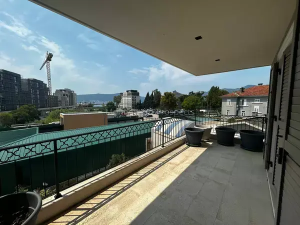 Image No.20-2 Bed Apartment for sale