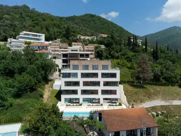 1 - Donja Lastva, Duplex