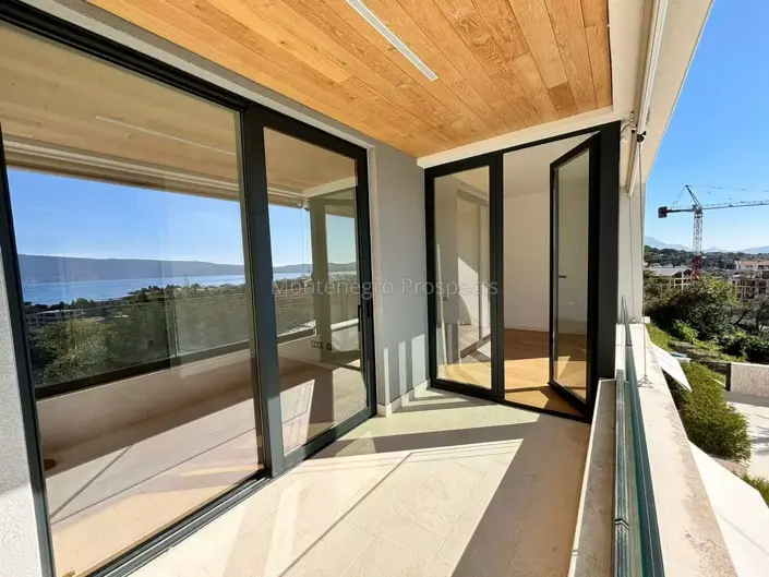 Image No.5-2 Bed Duplex for sale
