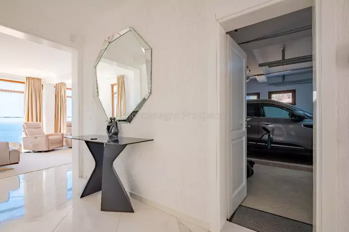 Image No.8-5 Bed Villa for sale