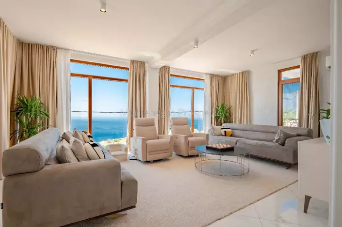 Image No.23-5 Bed Villa for sale
