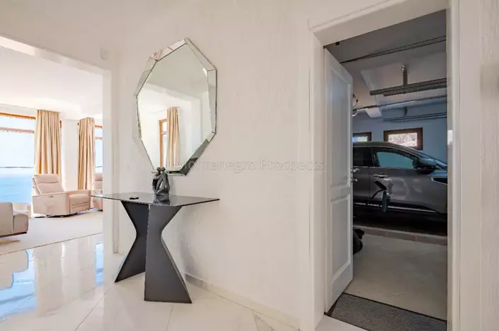 Image No.41-5 Bed Villa for sale