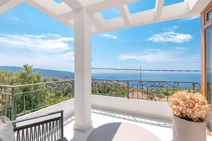 Image No.48-5 Bed Villa for sale