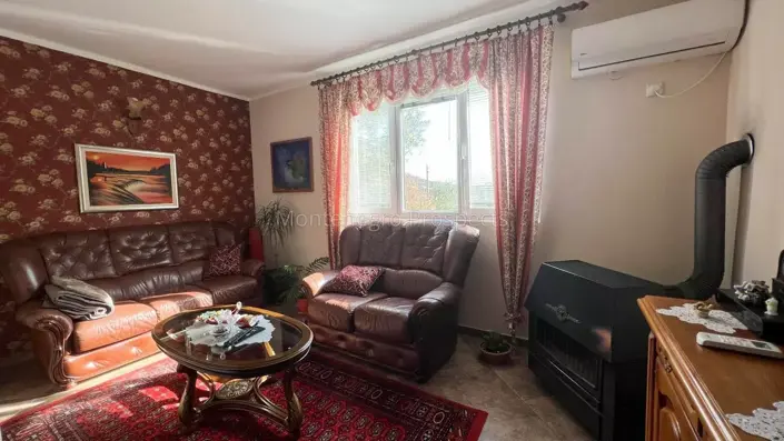 Image No.6-2 Bed House for sale