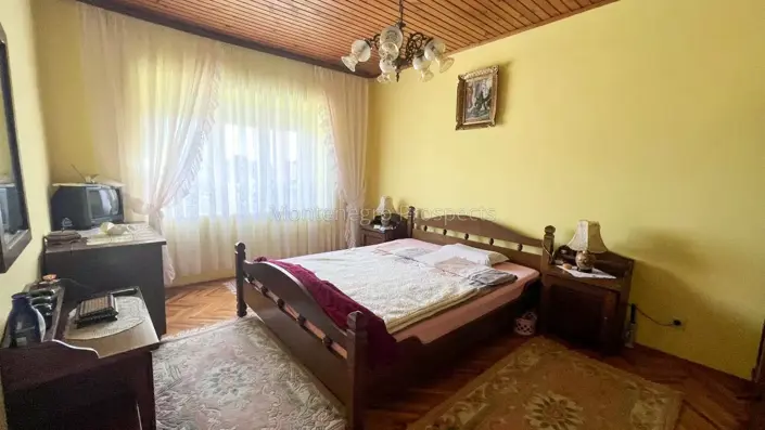 Image No.9-2 Bed House for sale