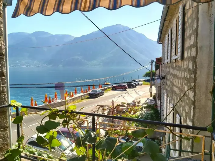 Image No.6-5 Bed House for sale