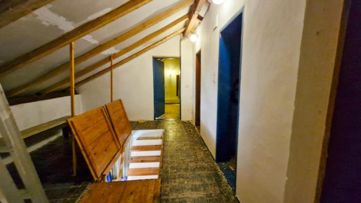 Image No.3-3 Bed House for sale