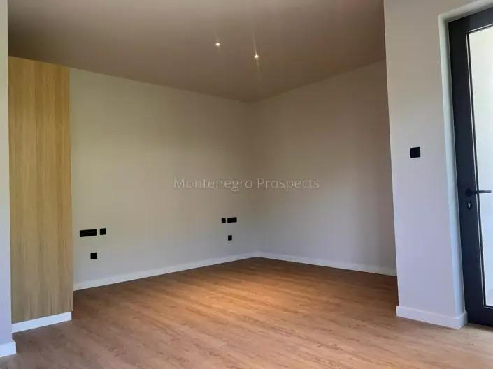 Image No.5-Apartment for sale