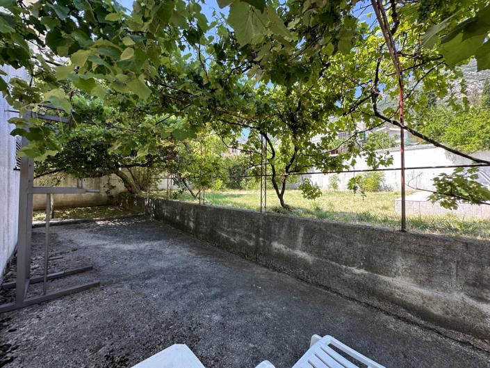 Image No.9-5 Bed House for sale