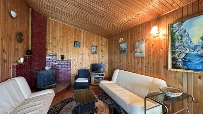 Image No.19-5 Bed House for sale