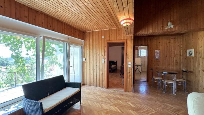 Image No.20-5 Bed House for sale