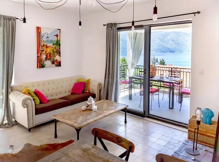 Image No.7-12 Bed Hotel for sale
