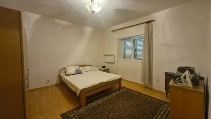 Image No.12-2 Bed House for sale